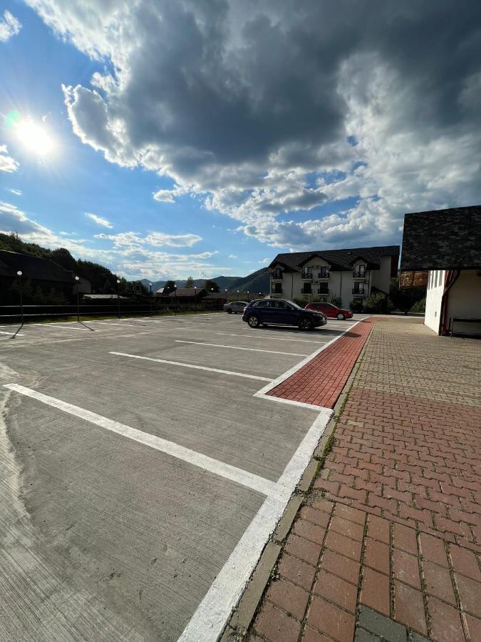 Casa Elena - Resort & Spa Voroneţ Exterior foto